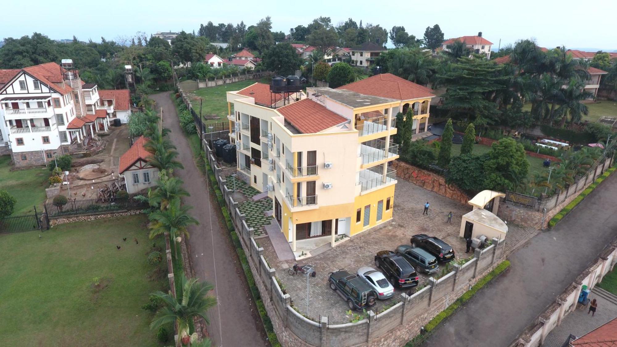 Precious Villas Lubowa Kampala Exteriör bild